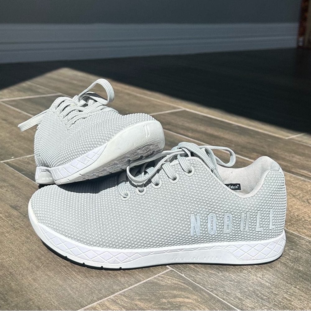 Brand new worn only once No Bull Trainer shoes Size 7 in women